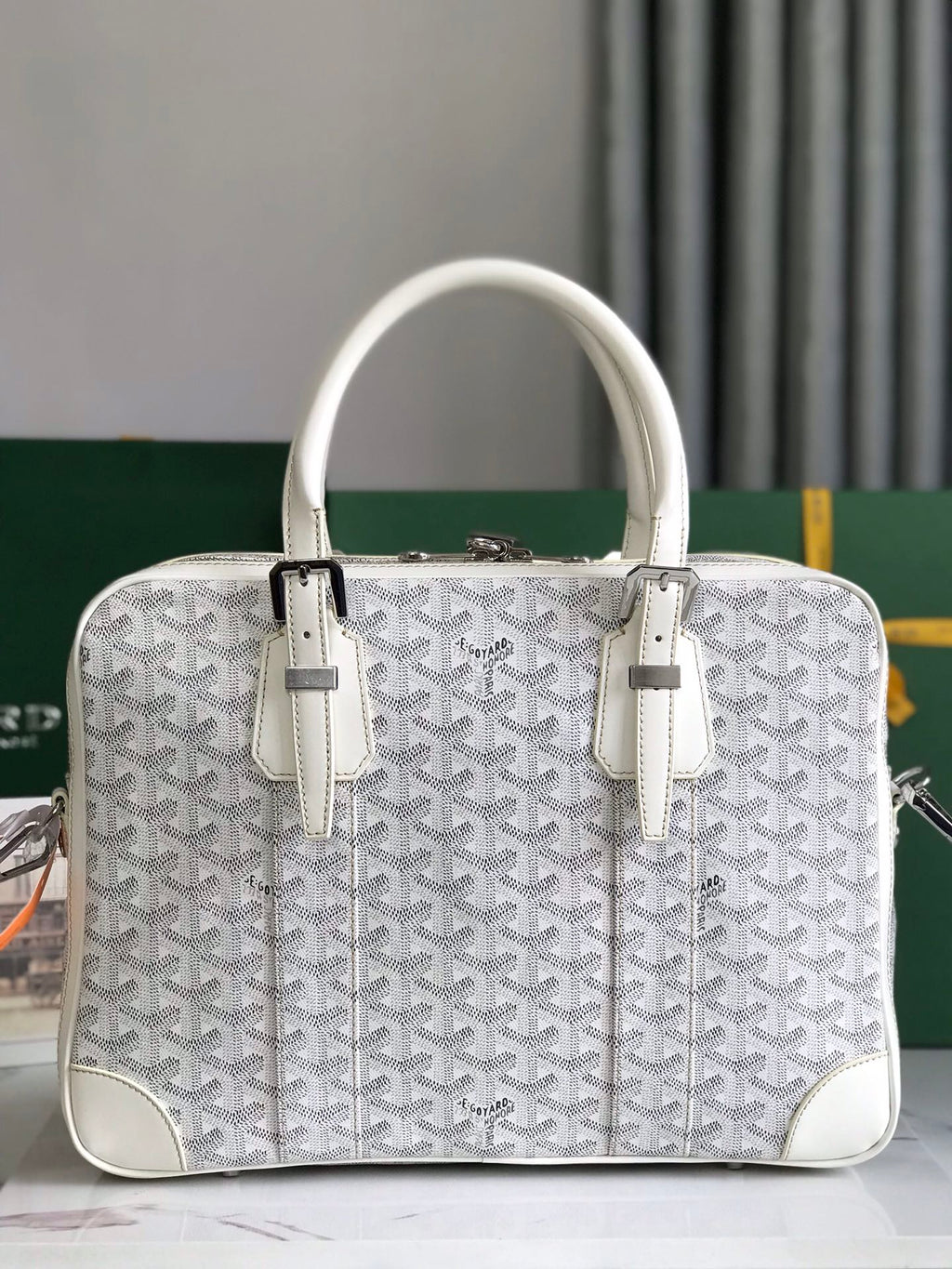 AMBASSADE DOCUMENT CASE 35 IN WHITE GOYARDINE CANVAS