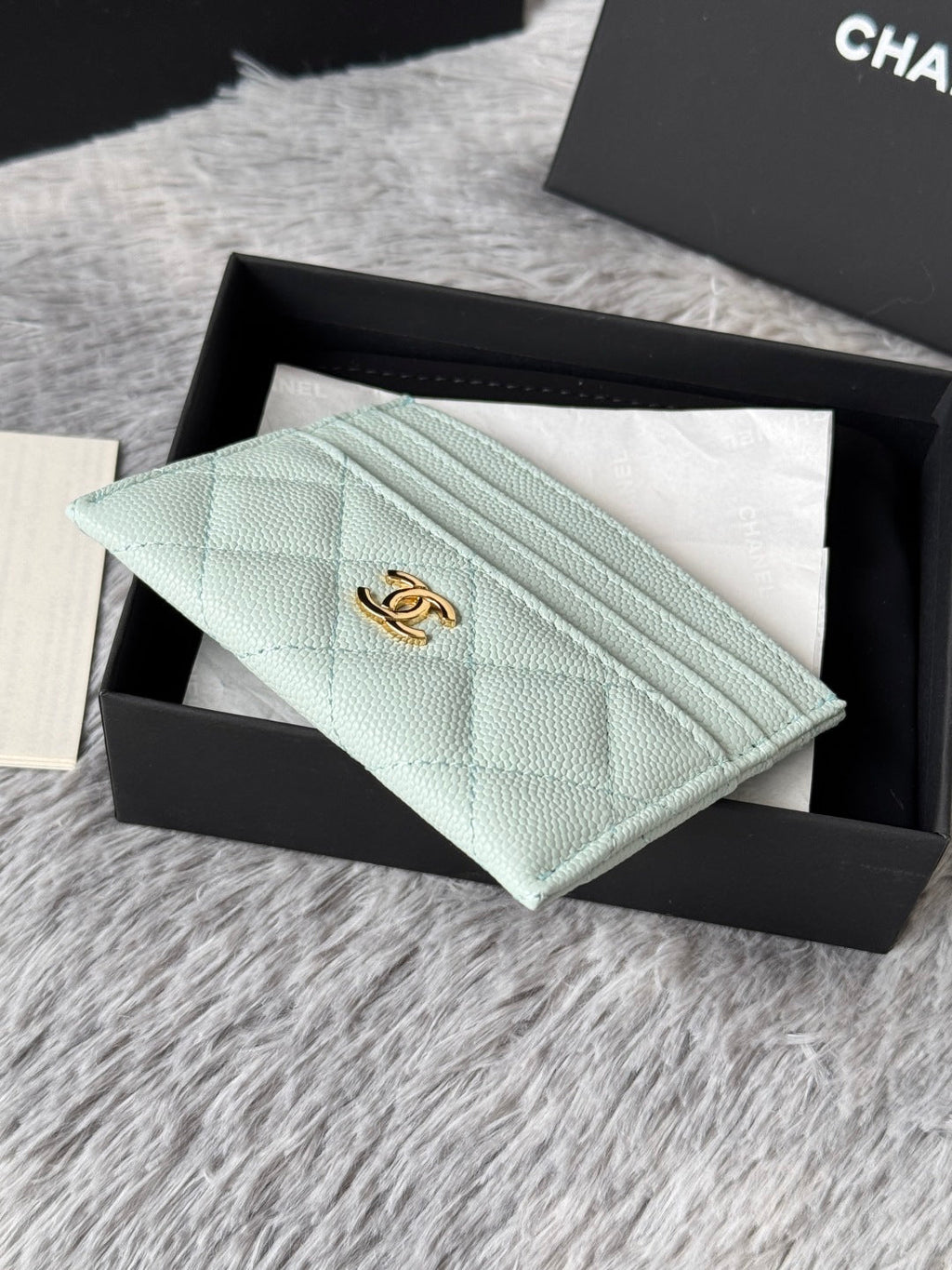 CHANEL 25S CARD HOLDER 11 IN SOFT MINT CAVIAR GOLD HARDWARE