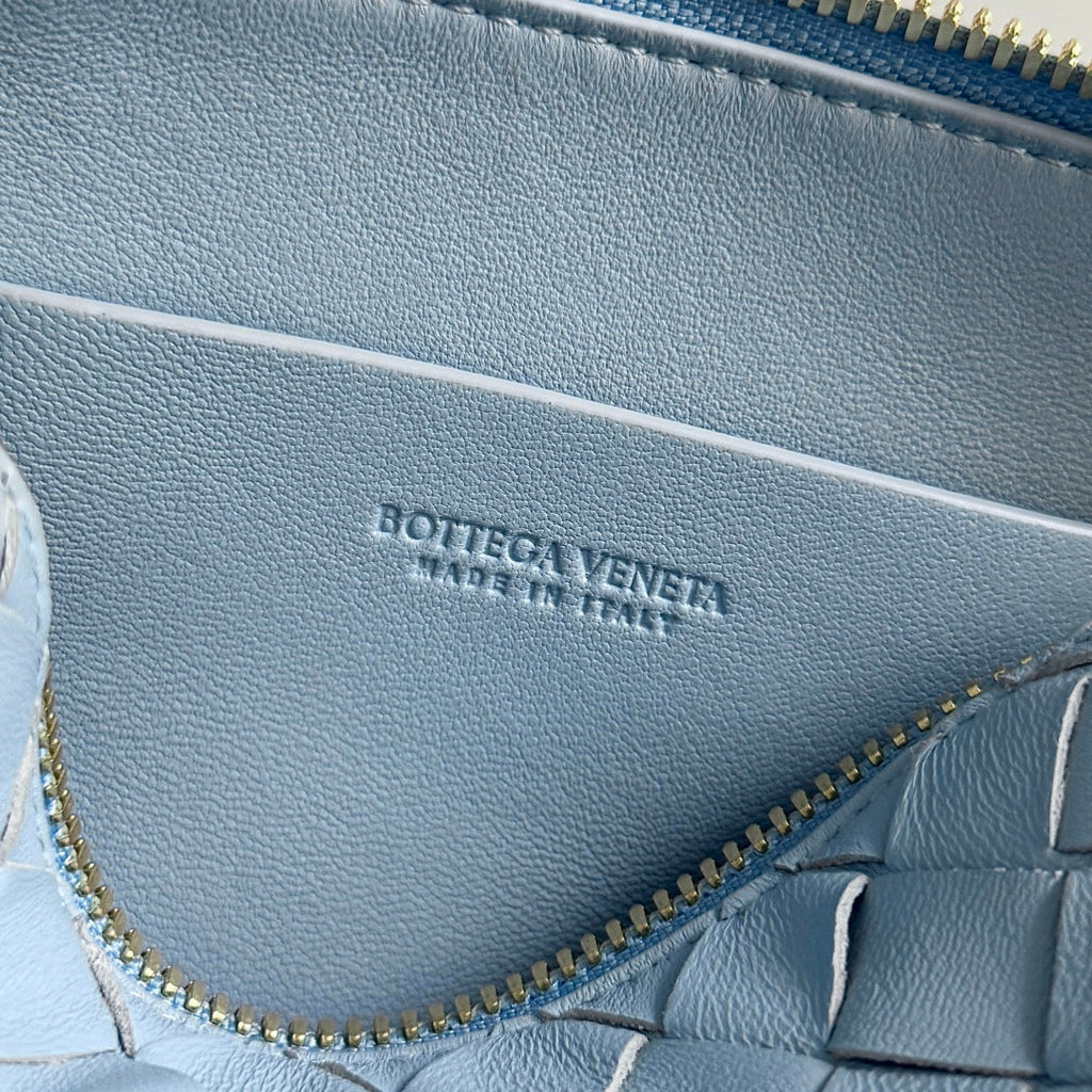CONCERT POUCH 18.5 IN LIGHT BLUE LAMBSKIN