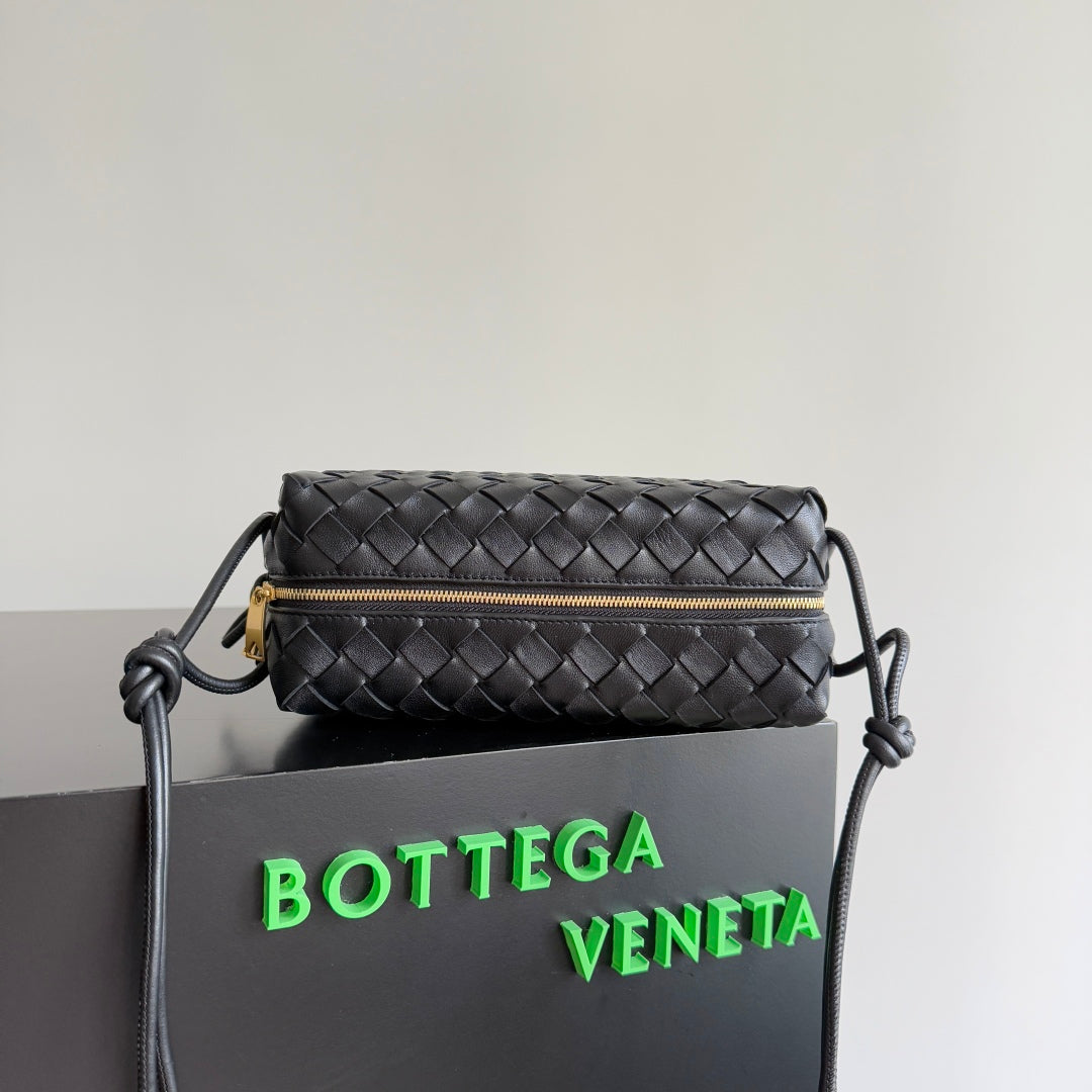 MINI LOOP CAMERA BAG 22 IN BLACK CALFSKIN