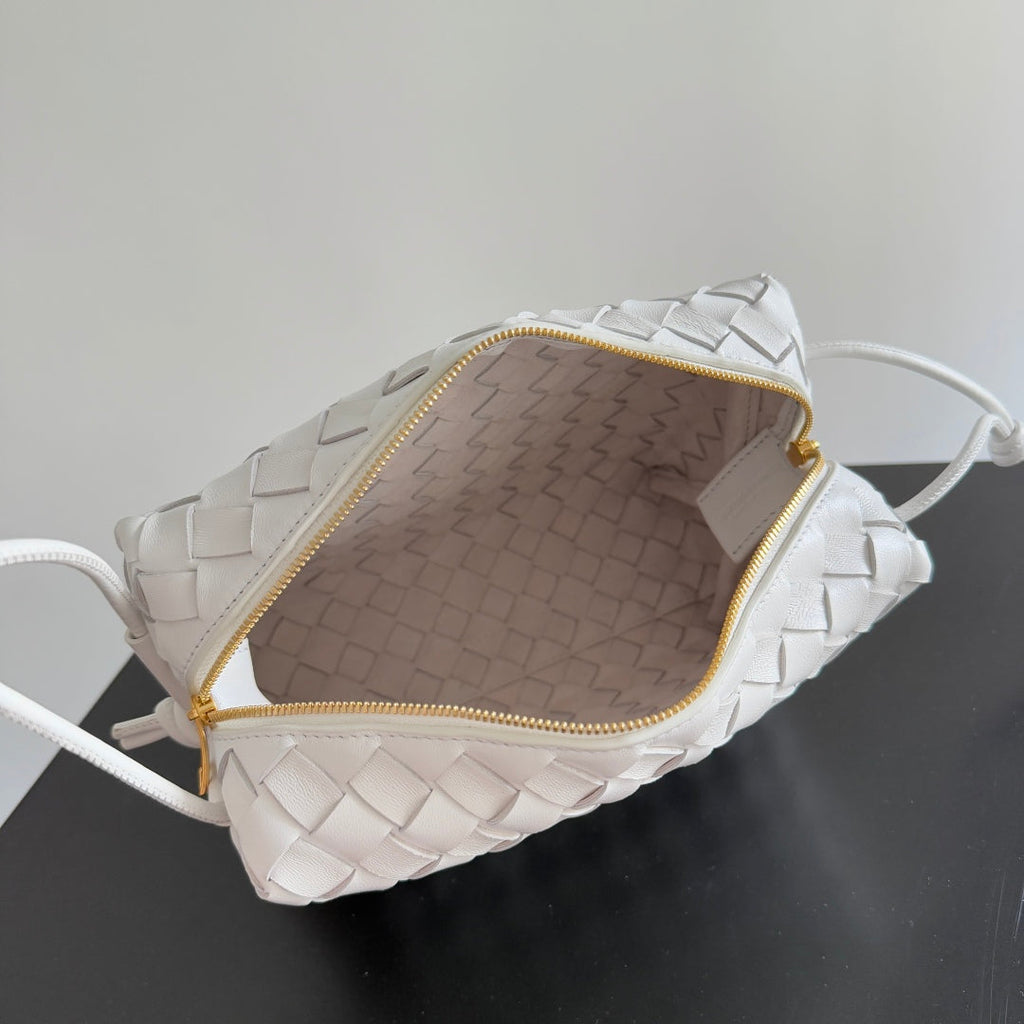 MINI LOOP CAMERA BAG 22 IN WHITE CALFSKIN