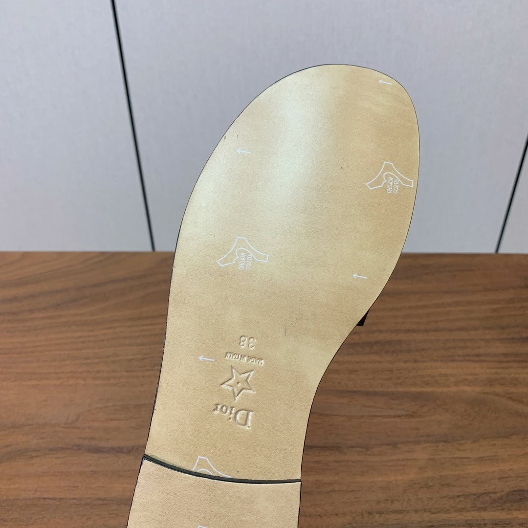 DIOR 25S DWAY SLIDE IN BLACK CALFSKIN