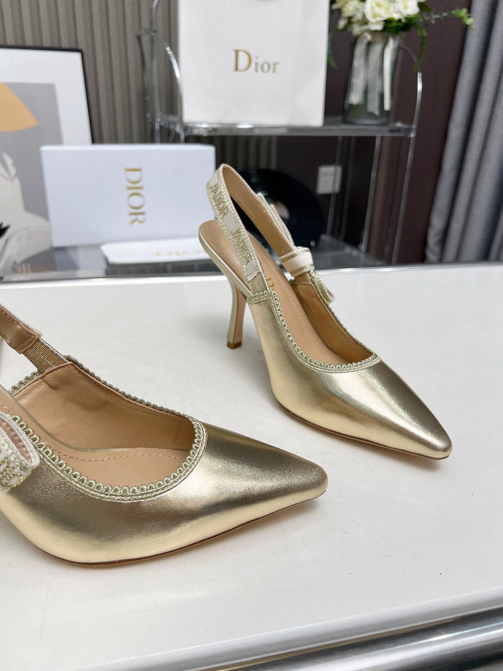 DIOR J'A SLINGBACK PUMP LIGHT GOLD CALFSKIN AND EMBROIDERED FABRIC 10 CM