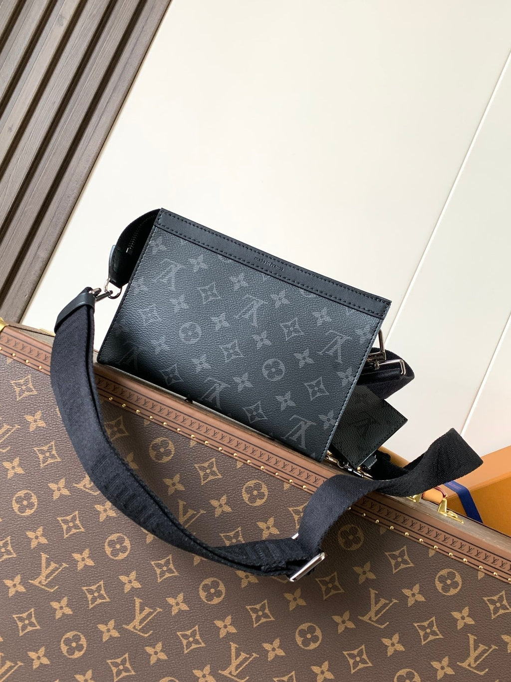 LOUIS VUITTON LV 25S GASTON WEARABLE WALLET 22 IN MONOGRAM ECLIPSE REVERSE CANVAS