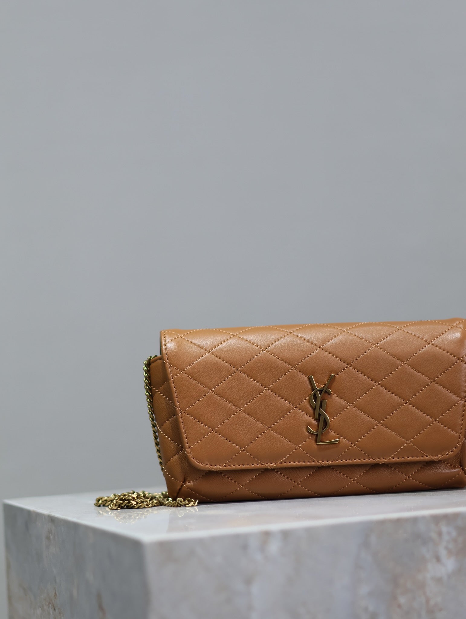 YSL 25S SAINT LAURENT GABY 19 IN FOX QUILTED CALFSKIN GOLD HARDWRE