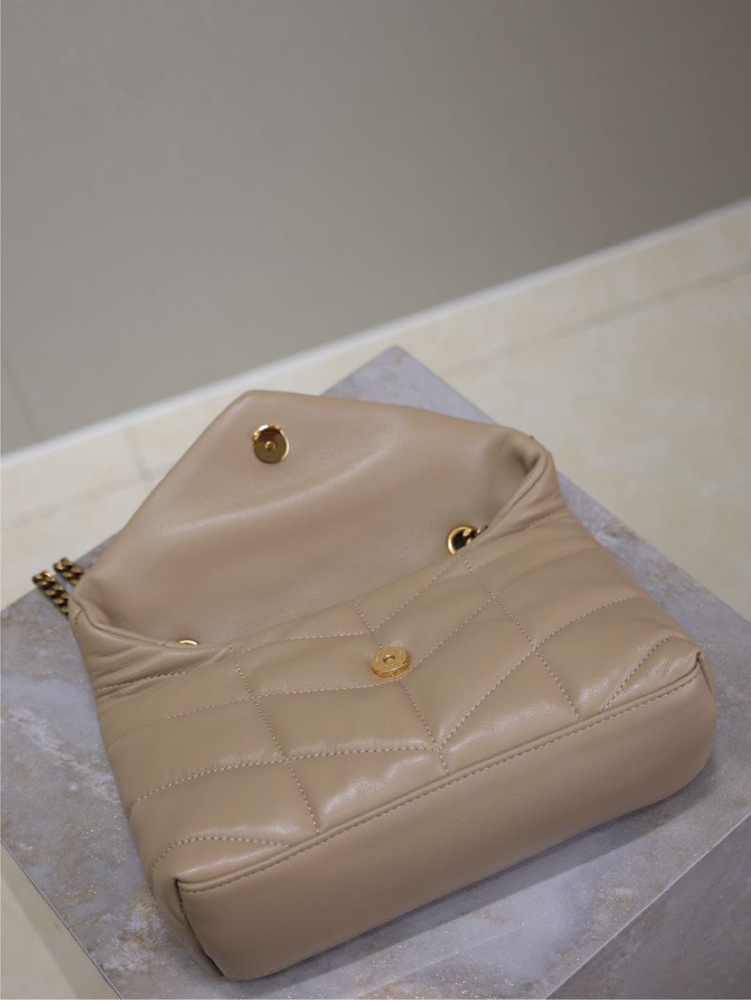 YSL 25S LOULOU PUFFER MINI 23 IN BROWN CALFSKIN GOLD HARDWARE